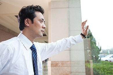 奇幻经营模拟游戏《酒馆带老板》11月6日发售 支持中文